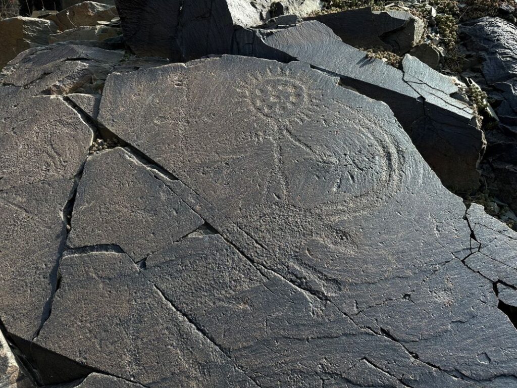 petroglyphs Tours Kyrgyzstan, Silk Road, Tours Central Asia, Horse riding tour, Kyrgyzstan, Trekking tour, Altyn Arashan, Issyk-Kul lake, Son-Kol lake